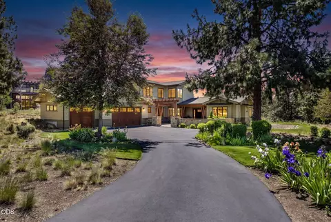 61525 Meeks Trl, Bend, OR 97702