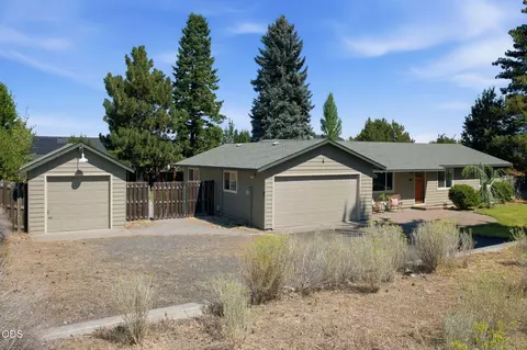 Exterior - 21360 Keyte Rd, Bend, OR 97701 photo 4 of 5
