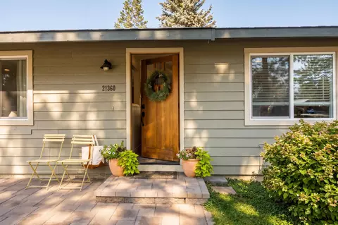 Exterior - 21360 Keyte Rd, Bend, OR 97701 photo 2 of 6