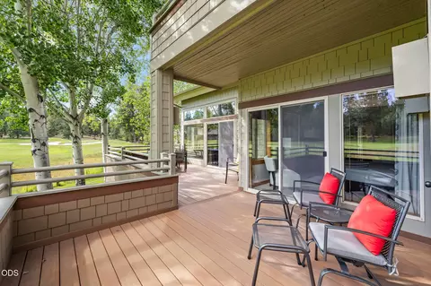 Exterior - 19551 Painted Ridge Loop, Bend, OR 97702 photo 6 of 11