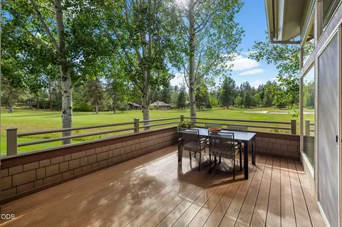 Exterior - 19551 Painted Ridge Loop, Bend, OR 97702 photo 4 of 11