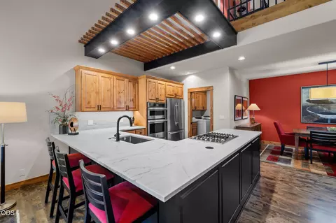 Kitchen - 19551 Painted Ridge Loop, Bend, OR 97702 photo 1 of 4
