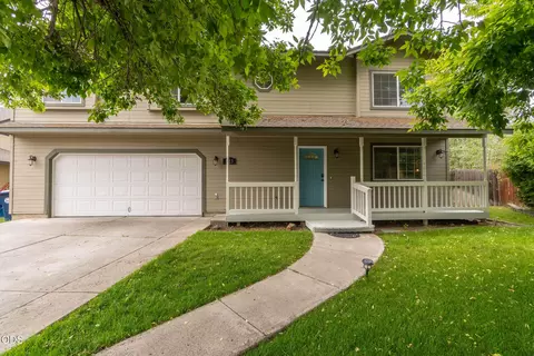 923 NW 22nd Ct, Redmond, OR 97756