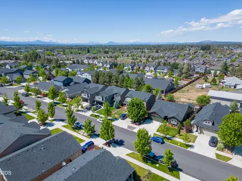 View/Area - 21382 NEagle Crossing Ave, Bend, OR 97701 photo 12 of 12