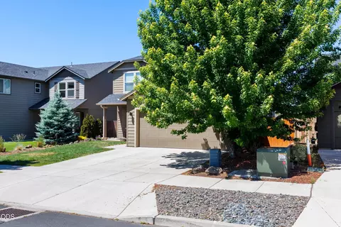 Exterior - 21382 NEagle Crossing Ave, Bend, OR 97701 photo 7 of 9