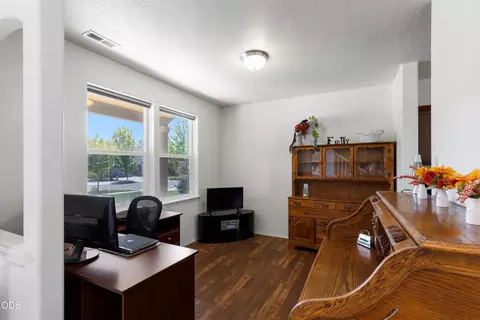 Other - 21382 NEagle Crossing Ave, Bend, OR 97701 photo 2 of 7