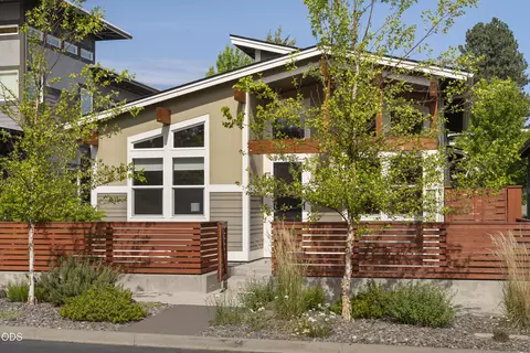 Exterior - 63378 NW Clearstone Dr, Bend, OR 97703 photo 10 of 10