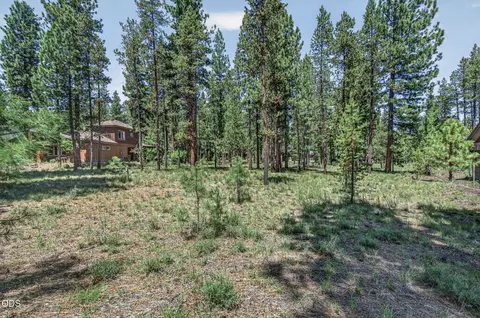 56288 Trailmere Cir, Bend, OR 97707 photo 2
