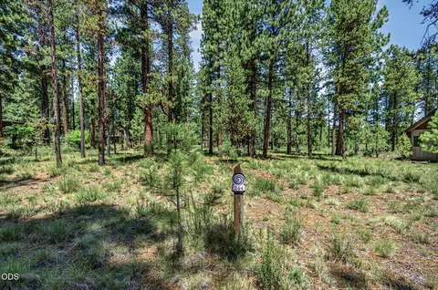56288 Trailmere Cir, Bend, OR 97707
