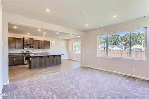 Living - 20671 Town Dr, Bend, OR 97701 photo 1 of 2