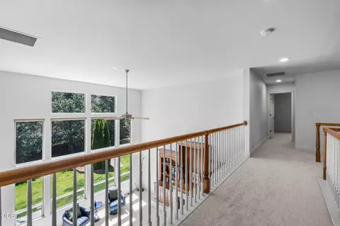 Entry Way - 629 NW Powell Butte Loop, Bend, OR 97703 photo 3 of 3