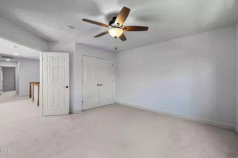 Bedroom - 629 NW Powell Butte Loop, Bend, OR 97703 photo 5 of 7