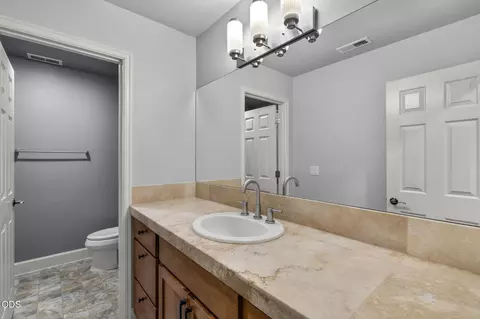 Bath - 629 NW Powell Butte Loop, Bend, OR 97703 photo 6 of 6