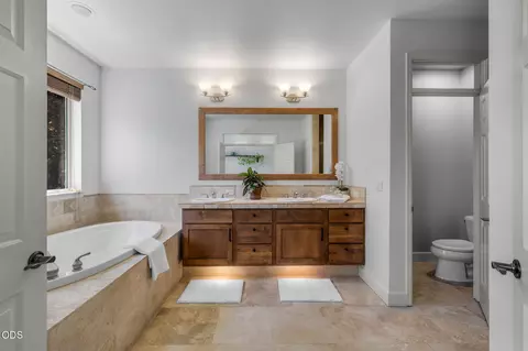 Bath - 629 NW Powell Butte Loop, Bend, OR 97703 photo 1 of 6