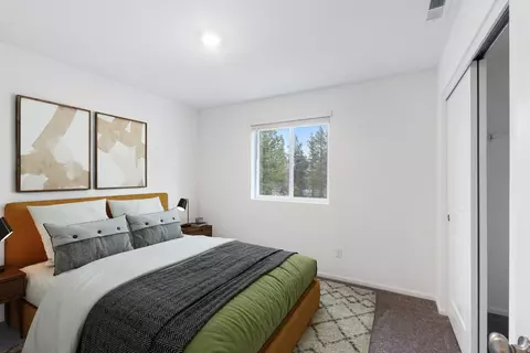Bedroom - 16681 Cottage Pine St, La Pine, OR 97739 photo 1 of 5