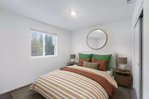 Bedroom - 16681 Cottage Pine St, La Pine, OR 97739 photo 2 of 5