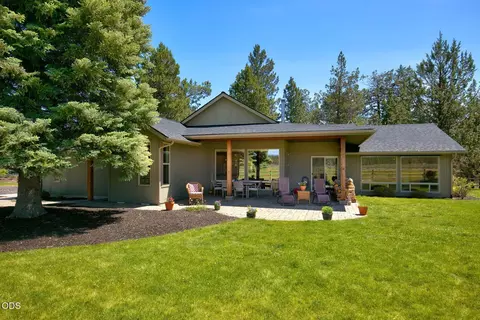 16845 Varco Rd, Bend, OR 97703