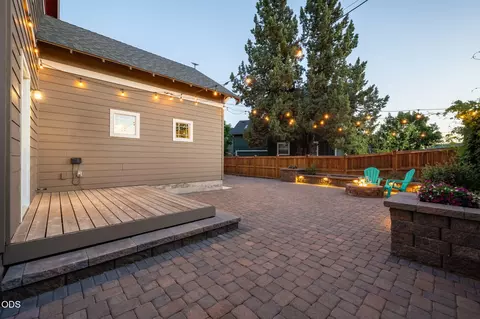 Exterior - 62719 Hawkview Rd, Bend, OR 97701 photo 12 of 15