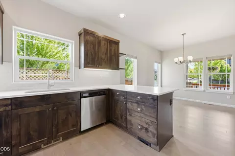 Kitchen - 62719 Hawkview Rd, Bend, OR 97701 photo 3 of 3