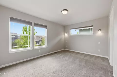 Bedroom - 62719 Hawkview Rd, Bend, OR 97701 photo 1 of 7