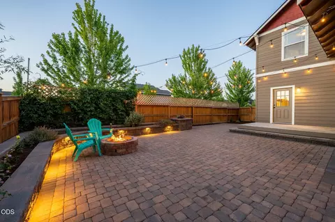 Exterior - 62719 Hawkview Rd, Bend, OR 97701 photo 14 of 15