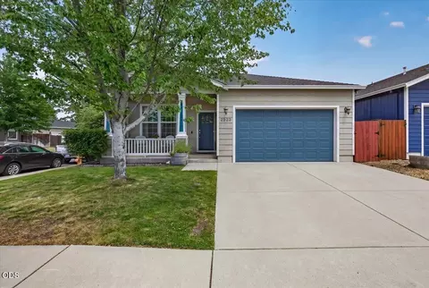 2523 Agate Meadows Dr, White City, OR 97503