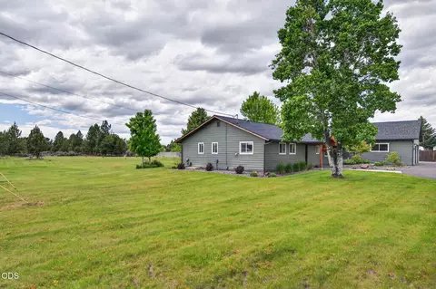 Exterior - 63235 Anika Ln, Bend, OR 97701 photo 6 of 16