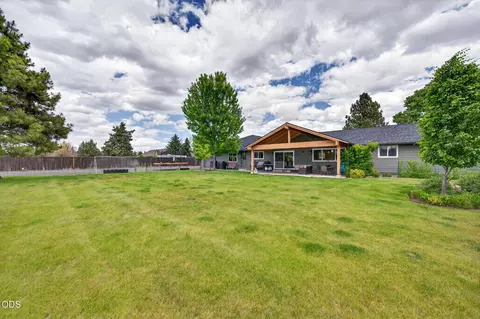 Exterior - 63235 Anika Ln, Bend, OR 97701 photo 11 of 16