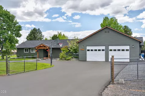 Exterior - 63235 Anika Ln, Bend, OR 97701 photo 7 of 16