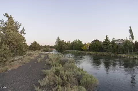 View/Area - 63235 Anika Ln, Bend, OR 97701 photo 5 of 5