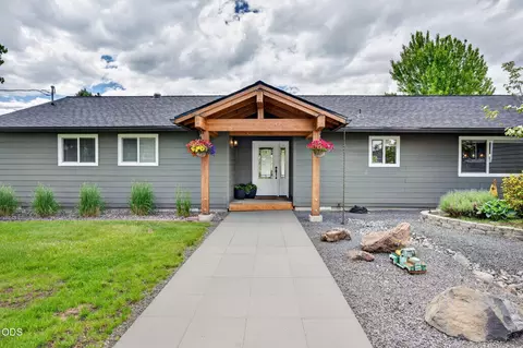 Exterior - 63235 Anika Ln, Bend, OR 97701 photo 9 of 16