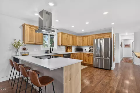 Kitchen - 63235 Anika Ln, Bend, OR 97701 photo 1 of 4