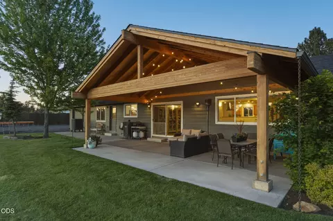 Exterior - 63235 Anika Ln, Bend, OR 97701 photo 5 of 16