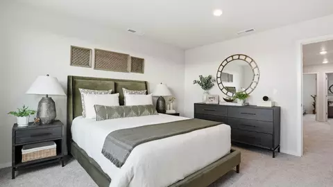Bedroom - 21323 SE Wilderness Way, Bend, OR 97702 photo 4 of 5