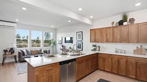 Kitchen - 21323 SE Wilderness Way, Bend, OR 97702 photo 2 of 5