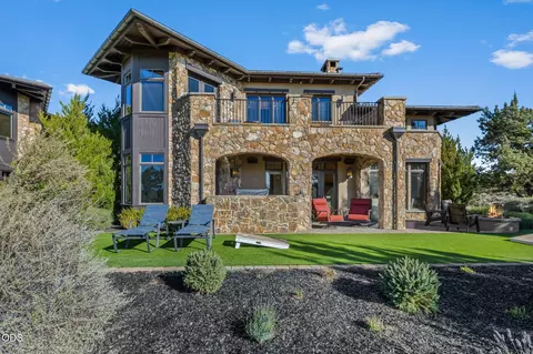 Exterior - 22887 Ghost Tree Ln, Bend, OR 97701 photo 6 of 8