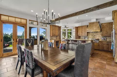 Dining - 22887 Ghost Tree Ln, Bend, OR 97701 photo 2 of 9