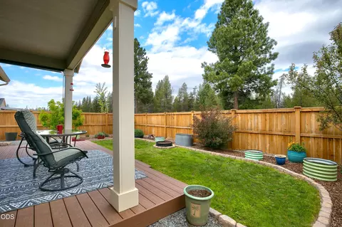 Exterior - 16624 Pine Creek Dr, La Pine, OR 97739 photo 1 of 6