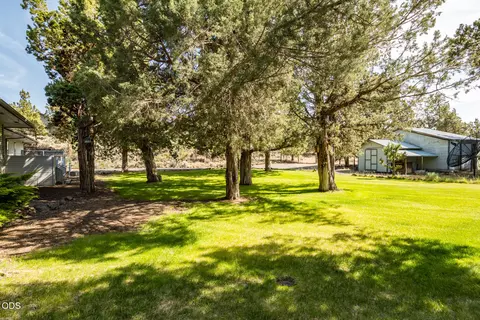 64507 Mcgrath Rd, Bend, OR 97701 photo 42