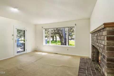 64507 Mcgrath Rd, Bend, OR 97701 photo 21