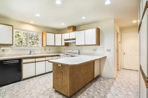 64507 Mcgrath Rd, Bend, OR 97701 photo 11