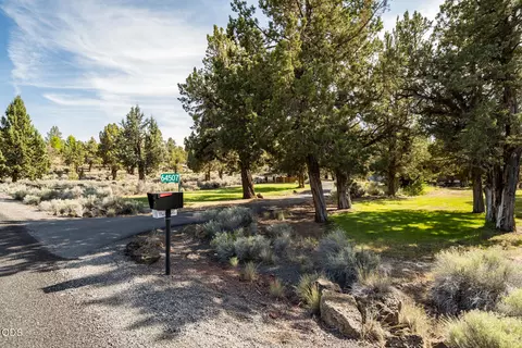 64507 Mcgrath Rd, Bend, OR 97701 photo 51