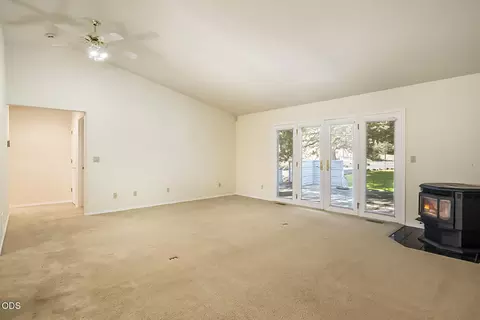 64507 Mcgrath Rd, Bend, OR 97701 photo 8