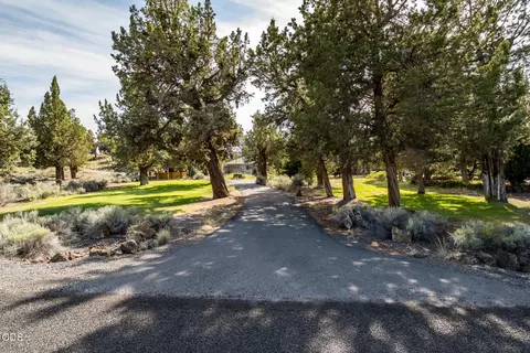 64507 Mcgrath Rd, Bend, OR 97701 photo 52