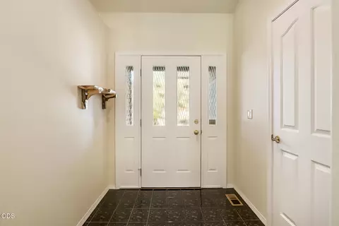 64507 Mcgrath Rd, Bend, OR 97701 photo 5
