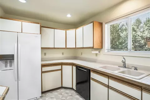 64507 Mcgrath Rd, Bend, OR 97701 photo 15