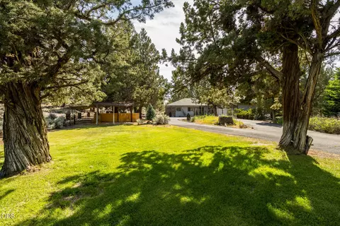 64507 Mcgrath Rd, Bend, OR 97701 photo 54