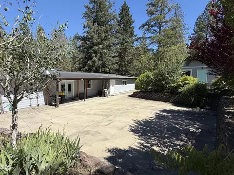 4527 Evans Creek Rd, Rogue River, OR 97537 photo 9