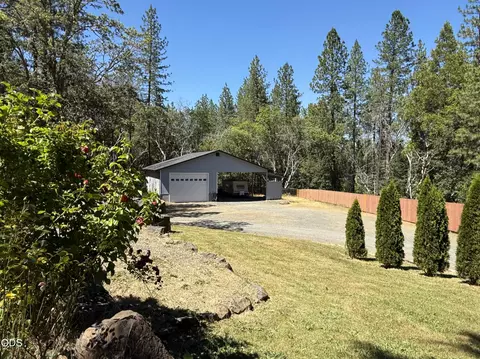 4527 Evans Creek Rd, Rogue River, OR 97537 photo 3