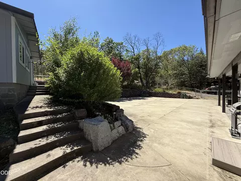 4527 Evans Creek Rd, Rogue River, OR 97537 photo 10